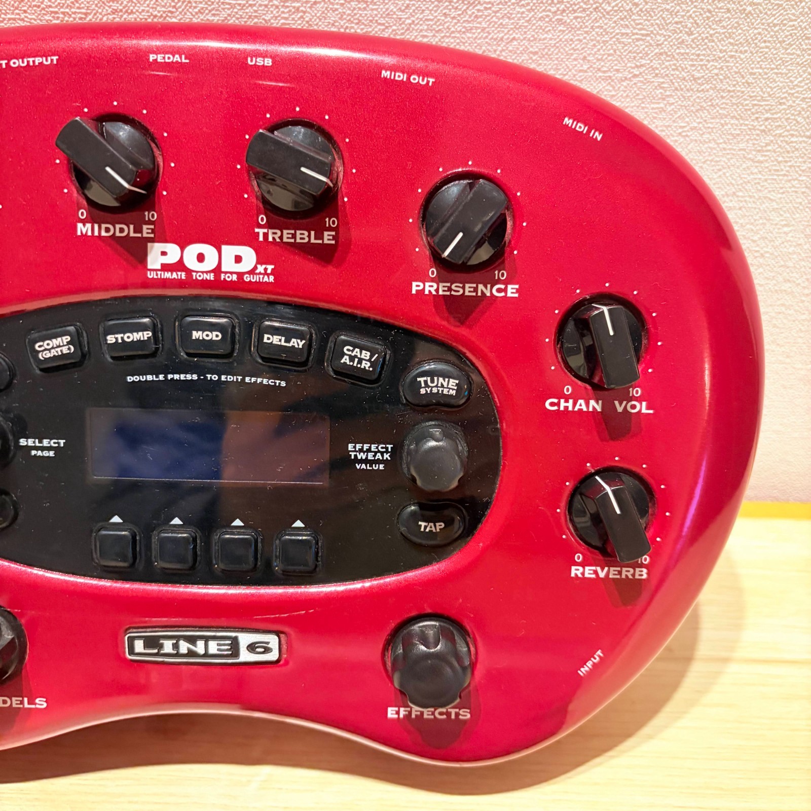 Line 6 POD XT Guitar Multi-Effects Processor Amp Modeler Metallic Red Very Good