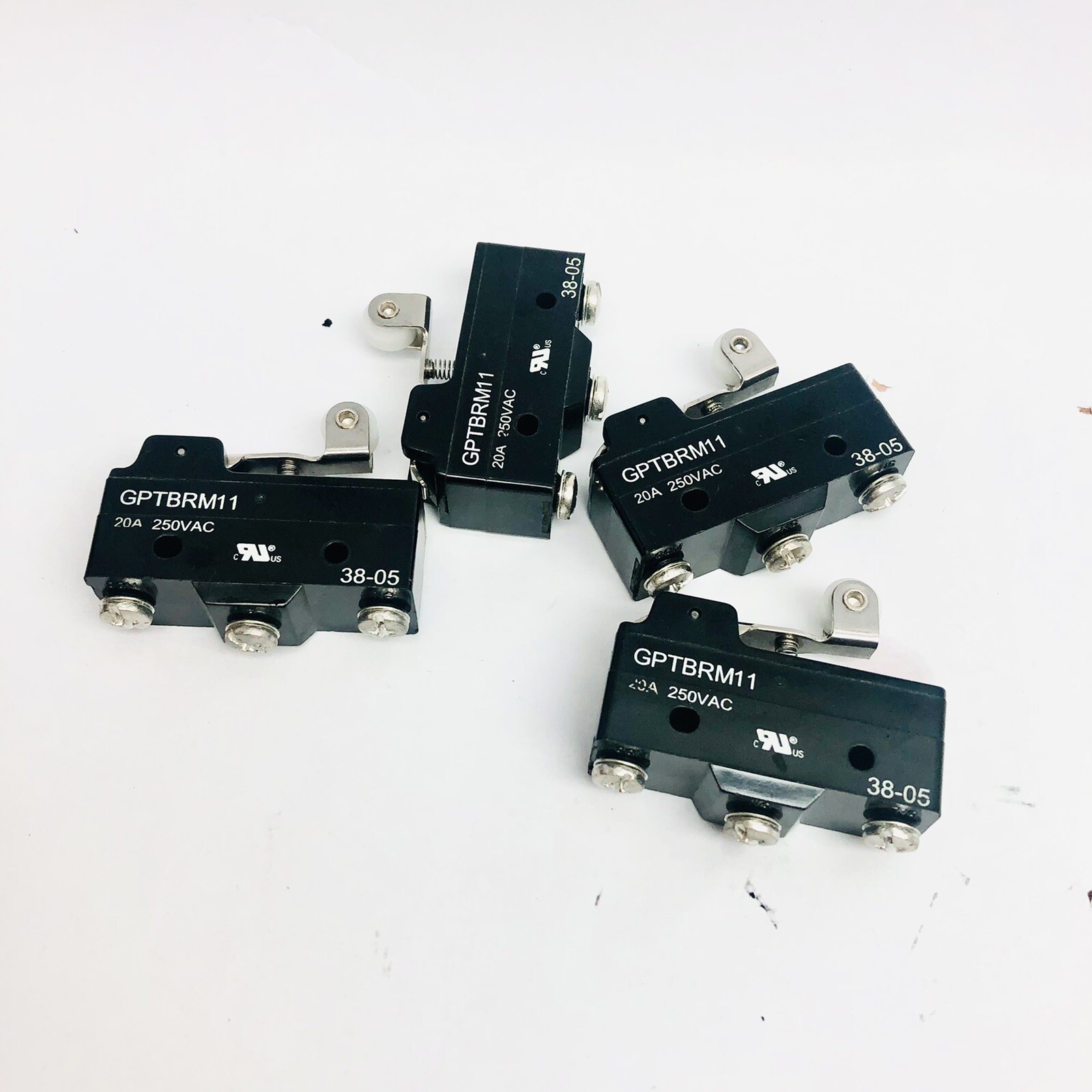LOT OF 4 AFTRERMARKET SNAP SWITCH   GPTBRM11 20A 250VAC LOWER SCREW MOUNT