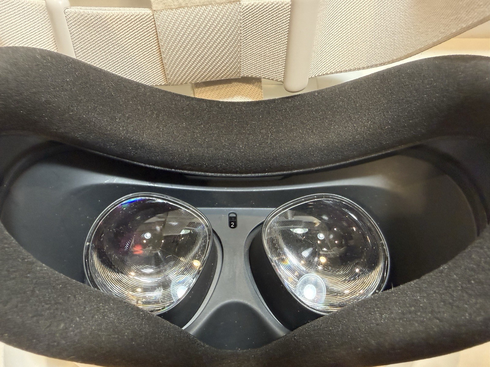 Meta Quest 2 VR Headset 128GB Boxed Excellent Condition w Controllers