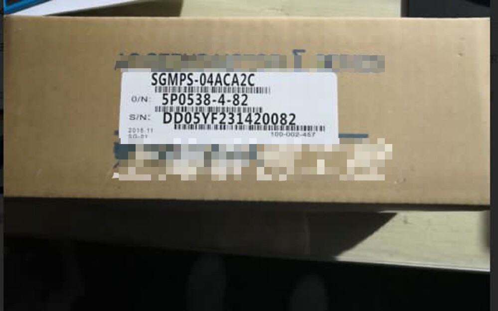 New SGMPS-04ACA2C 400W servo motor