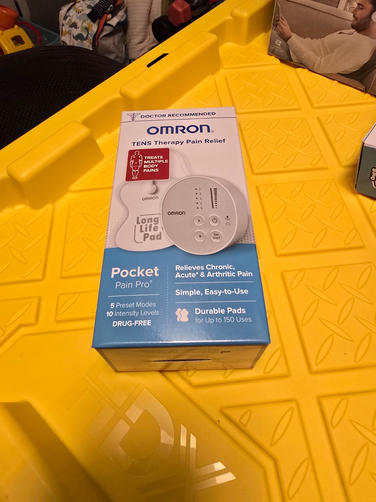 NEW Omron Pocket Pain Pro TENS Electrotherapy Unit PM400 Drug Free Relief