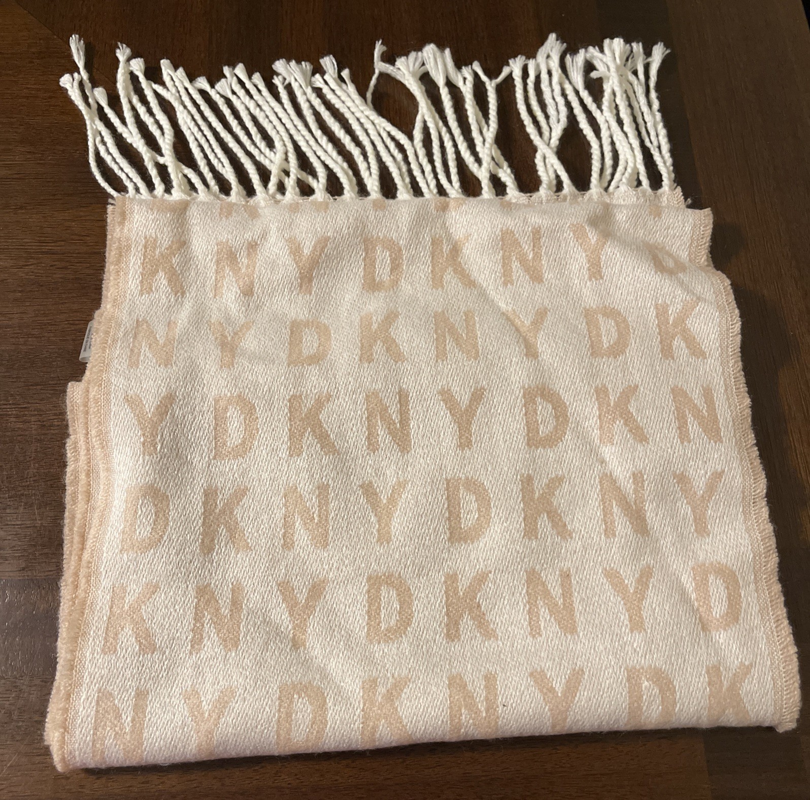 Donna Karan DKNY Scarf Women’s Acrylic Fringed Beige Tan Pink 11x68”