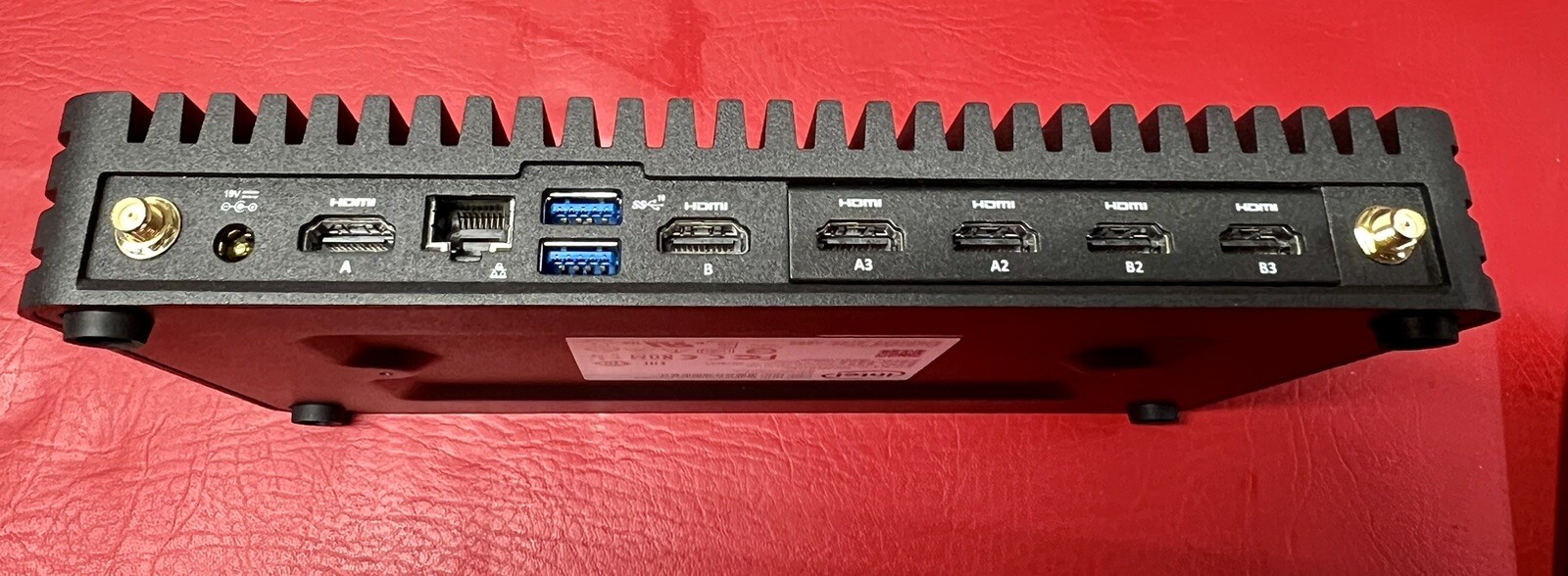 Intel BKCMCR1ABC CMCR1ABC NUC Rugged Chassis Element / No SSD Or Ram