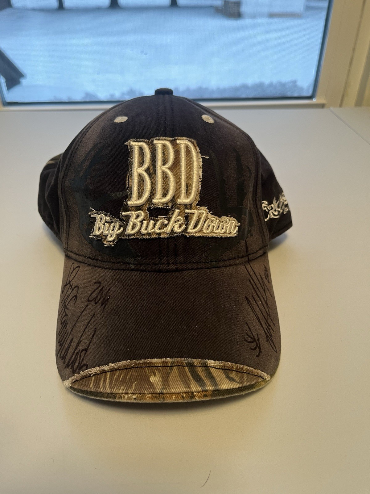 Bbd The Crush Lee And Tiffany Hat Autographed Big Buck Down