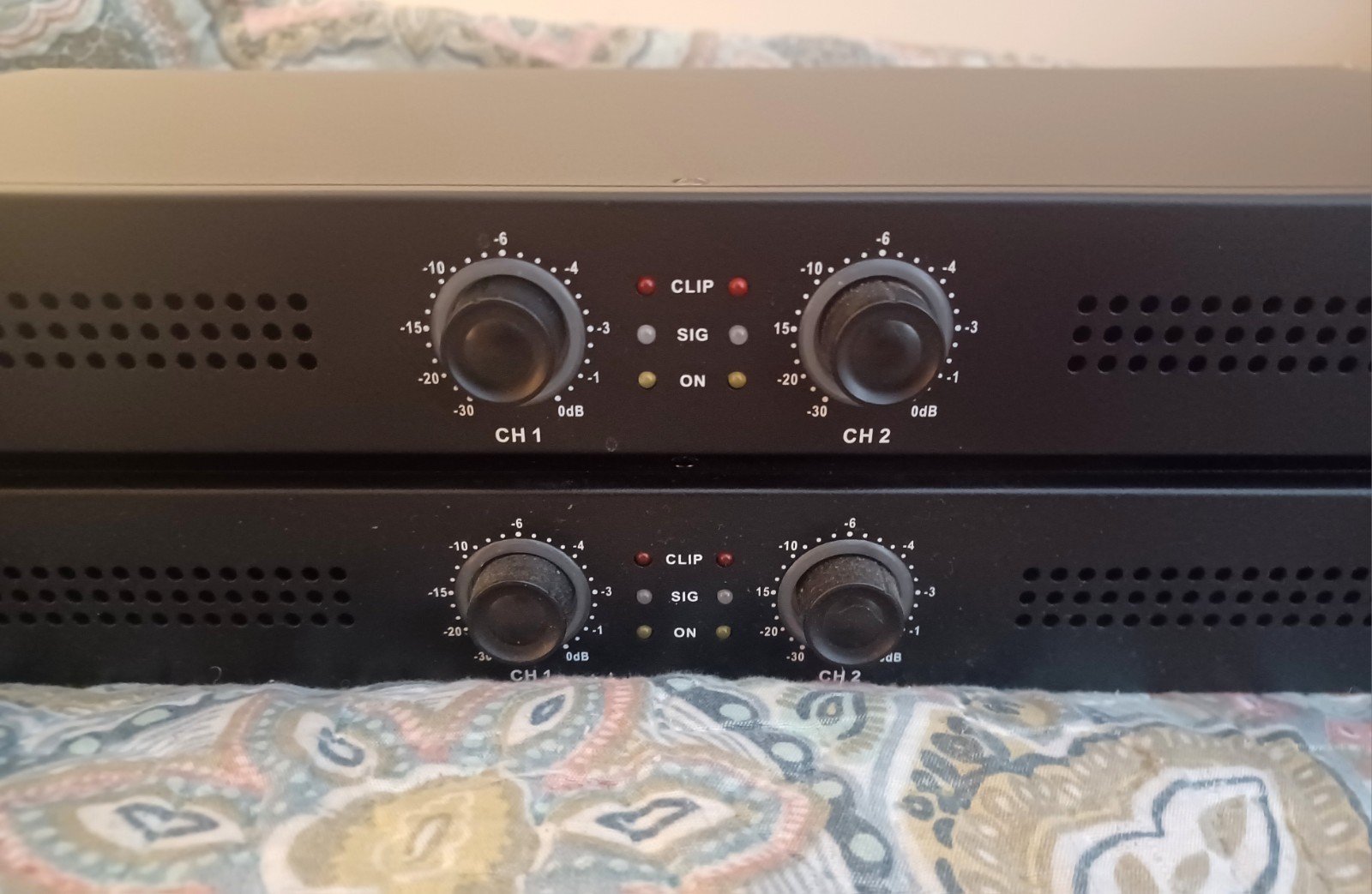 Lot Of 2 Audio Power Amps / Teyun X100 / Tested & Working / Bent Rack Ears