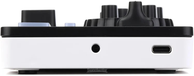 Numark MixTrack Go DJ Controller