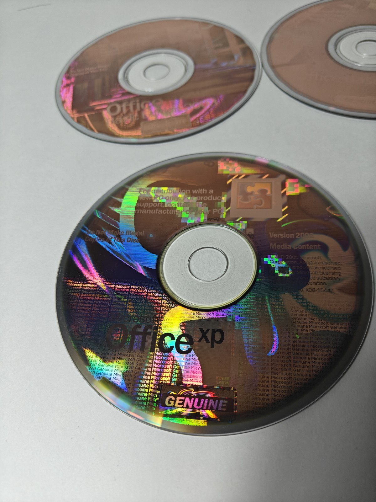 Microsoft Software Lot - Windows XP Professional Disc & Mixed Office Disc Bundle