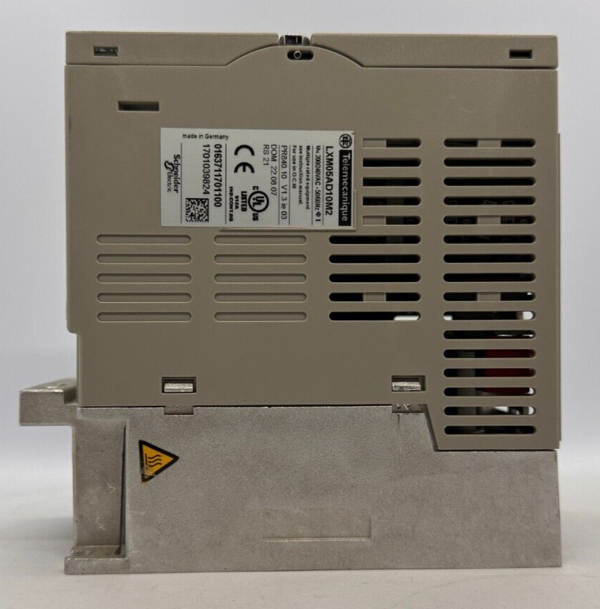 LXM05AD10M2 Schneider Lexium 05 0.75kW 200-240 volts 1 phase servo drive (69)