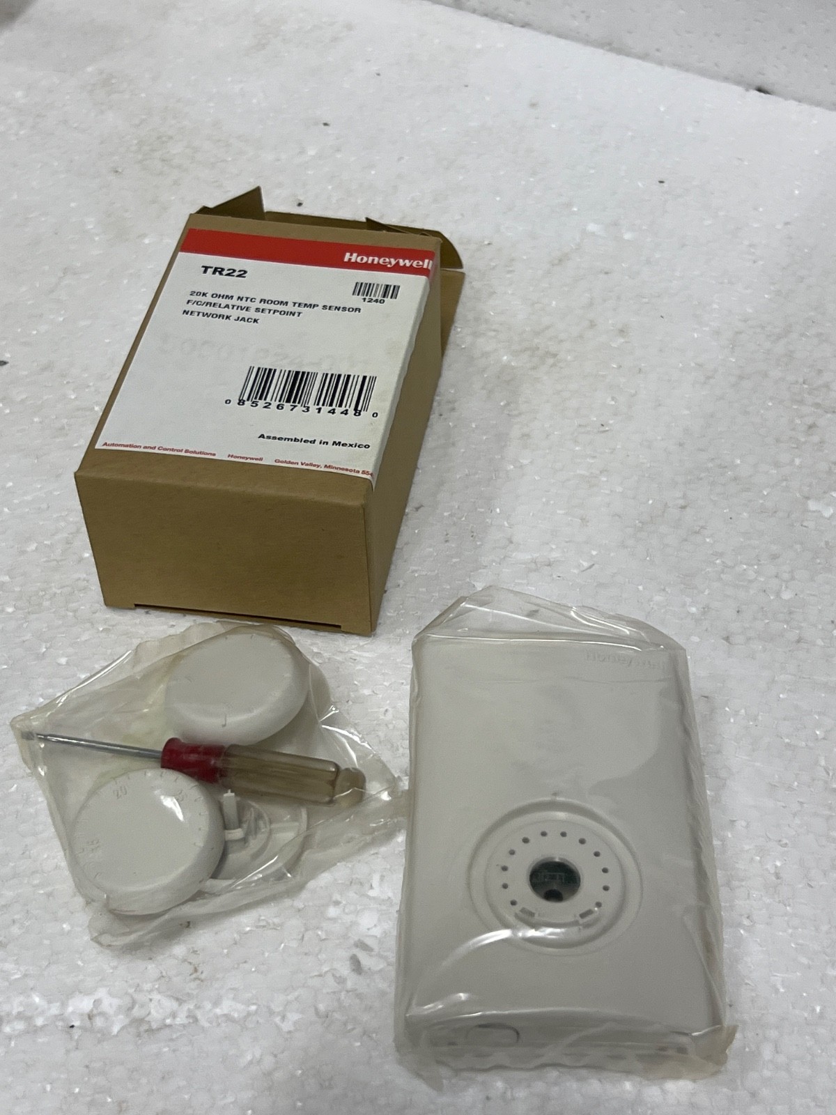 Honeywell TR22 Room Temperature Sensor.