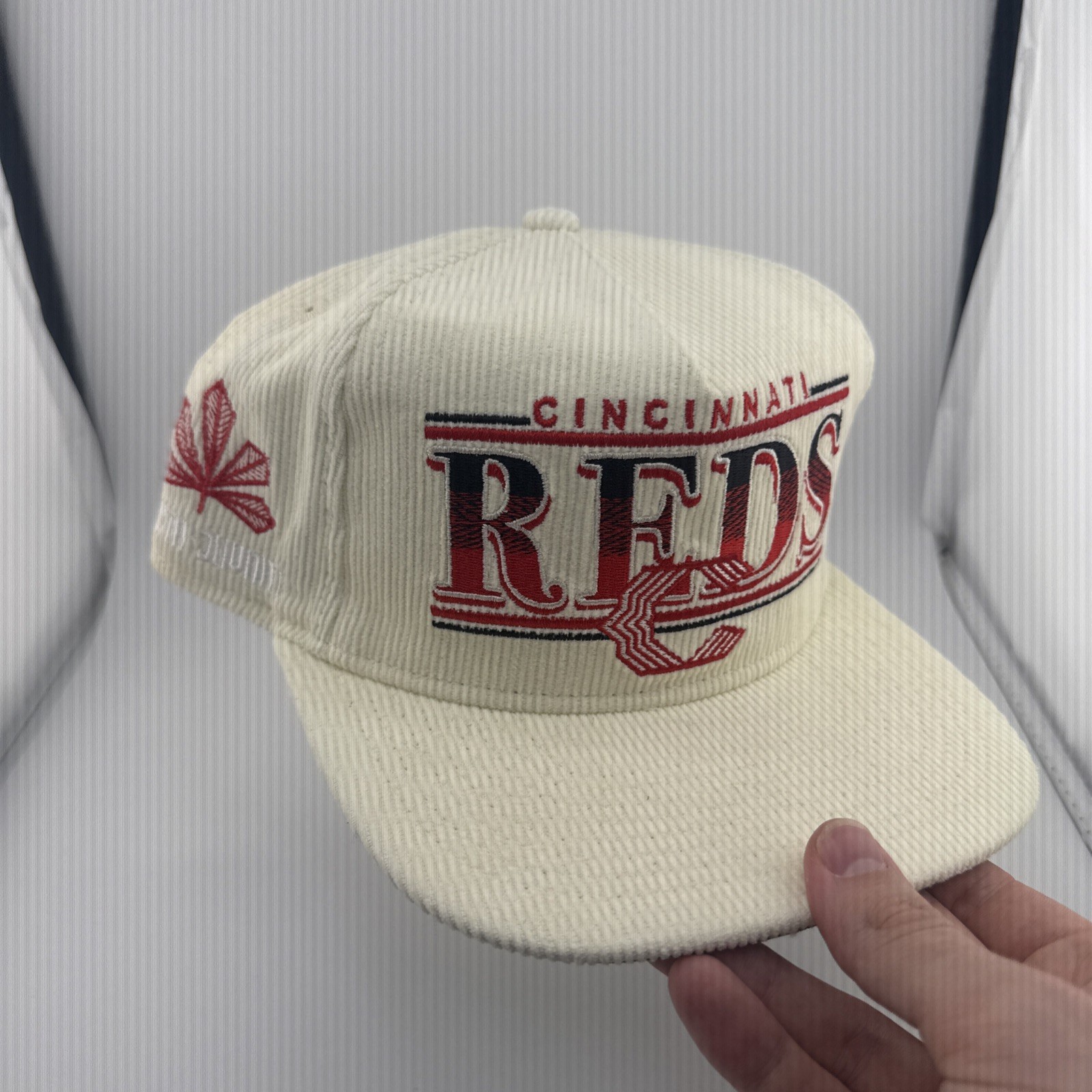 New Era Cincinnati Reds 2025 City Connect Golf SnapBack Hat Cap Corduroy New