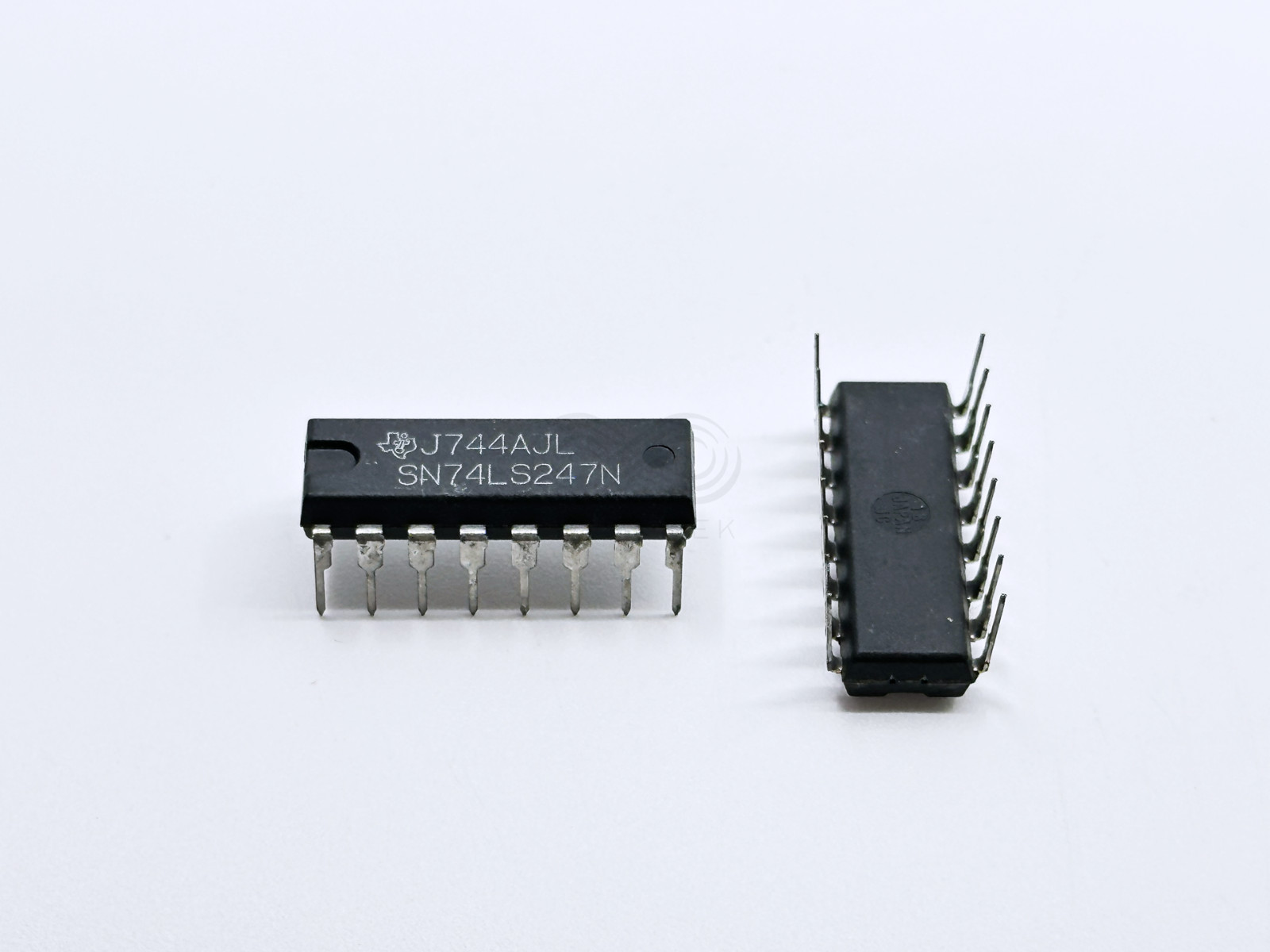 6PCS SN74LS247N TI BCD to 7-Segment Decoder Driver Common Anode Open Collector