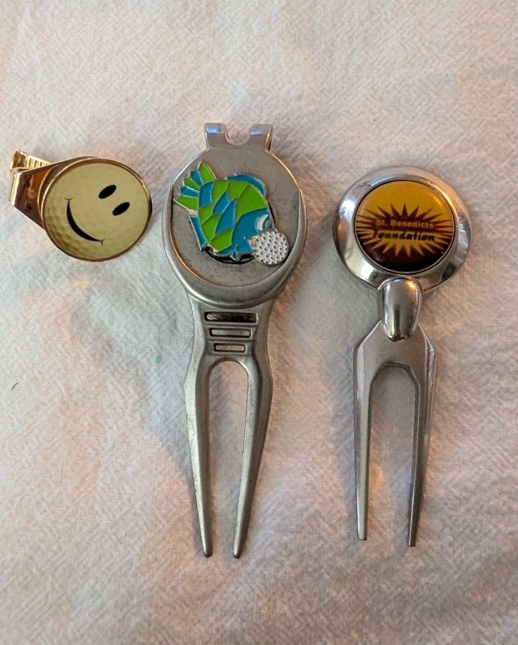 Metal Golf Tool Lot Ball Markers Hat Clip Divot Fixers Magnetic Mix