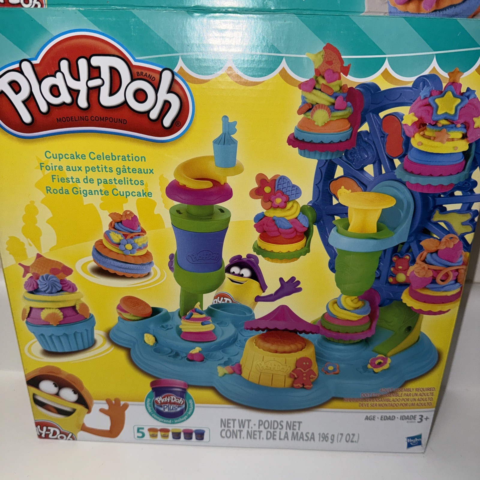 Play-Doh Cupcake Celebration Set Discontinued Design VGUC With Box