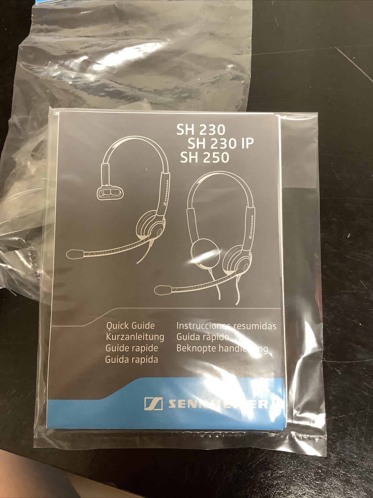 Sennheiser SH 230 Headset With Dust Bag And Guide