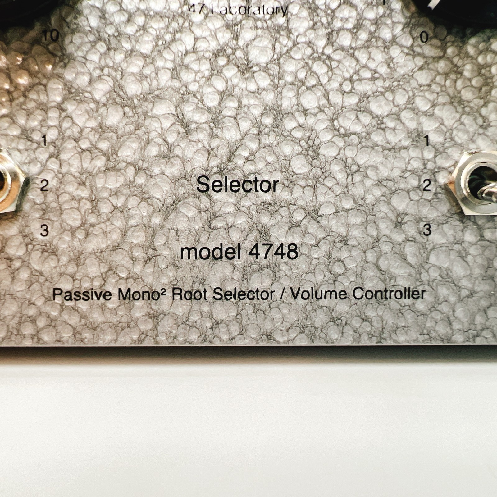 47 Laboratory 4748 Passive Mono Input Selector Controller Preamplifier NEW Japan