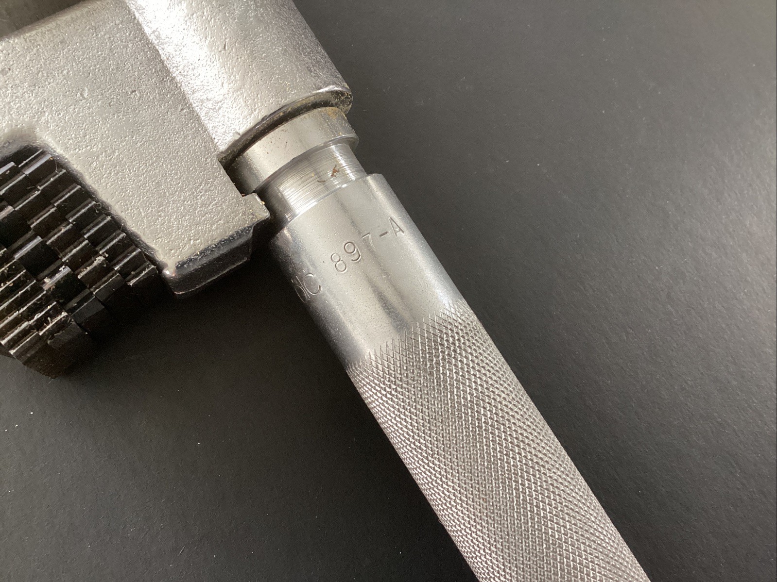 NEW OTC 897-A Thread Chaser / Cleaning / Threading Tool w/ 6 Dies Free Ship