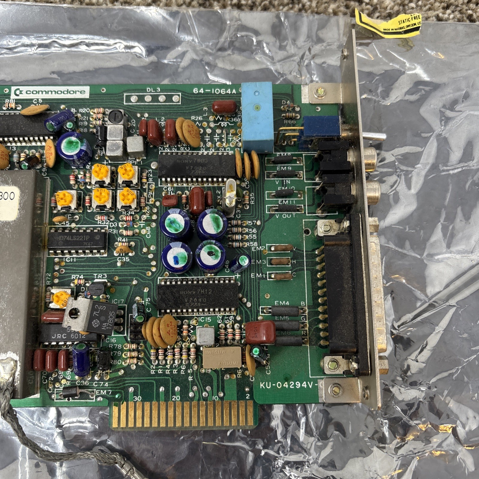 COMMODORE AMIGA A2300/A2301 Internal Genlock for the A2000/3000 UNTESTED