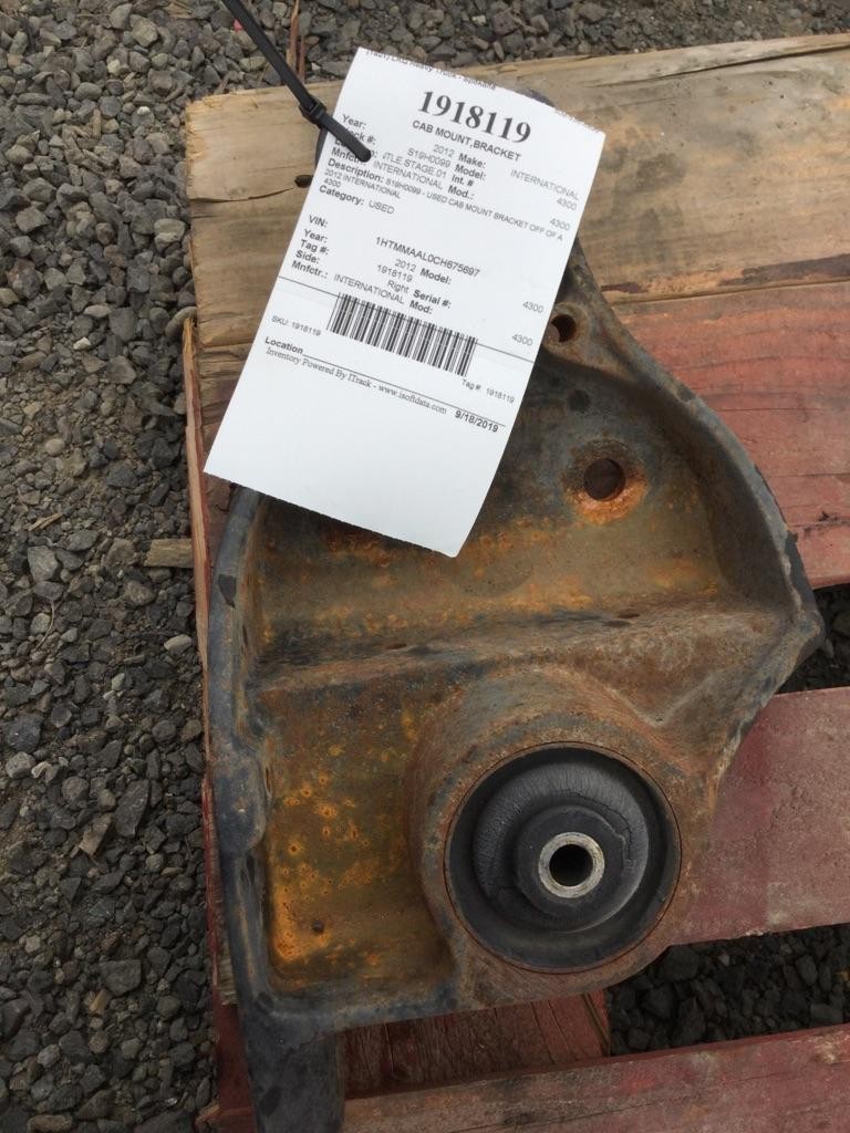For 2012 INTERNATIONAL 4300 CAB MOUNT,BRACKET Right ,  WA