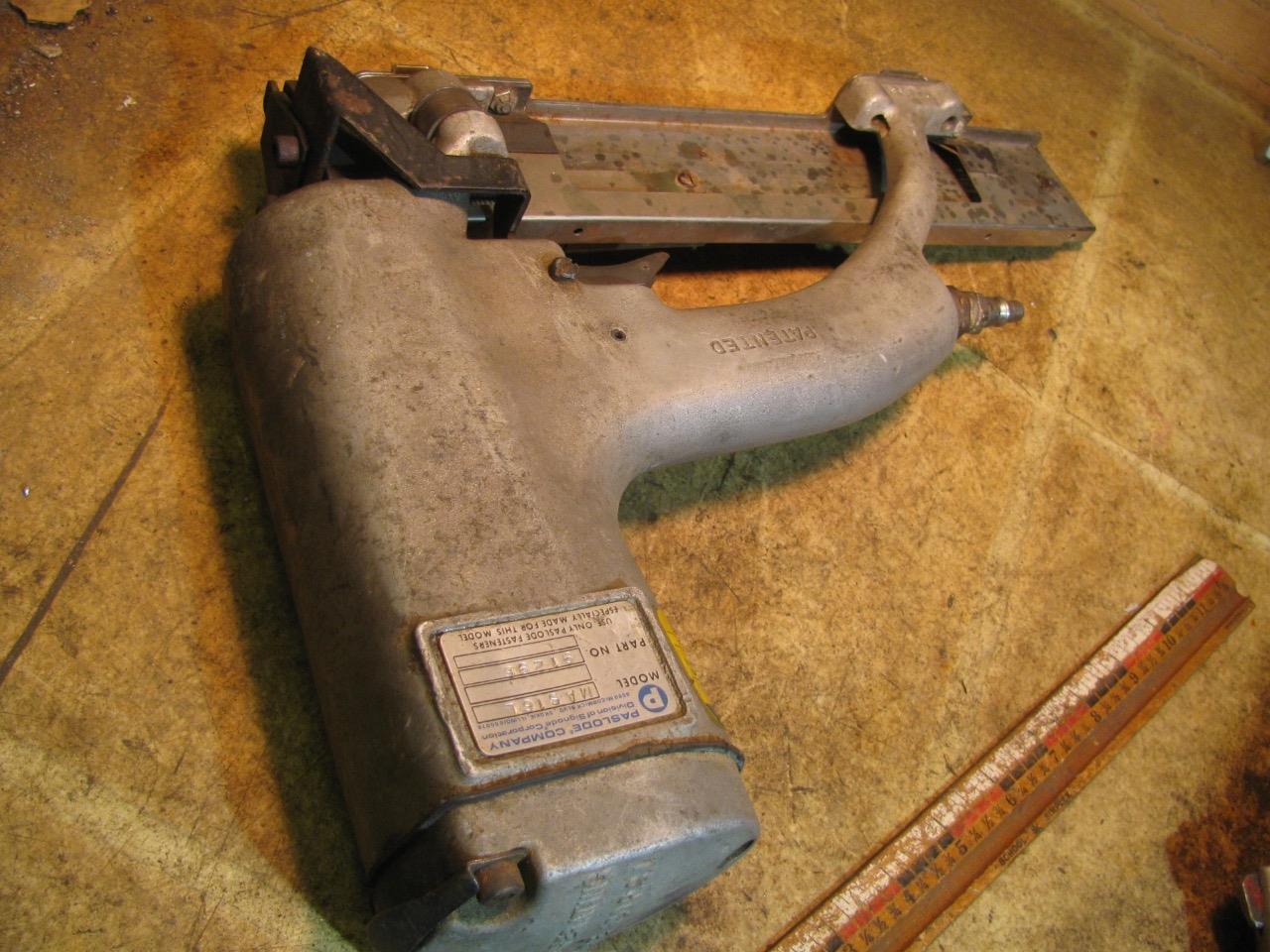 Paslode MAS16L Air Crown Stapler