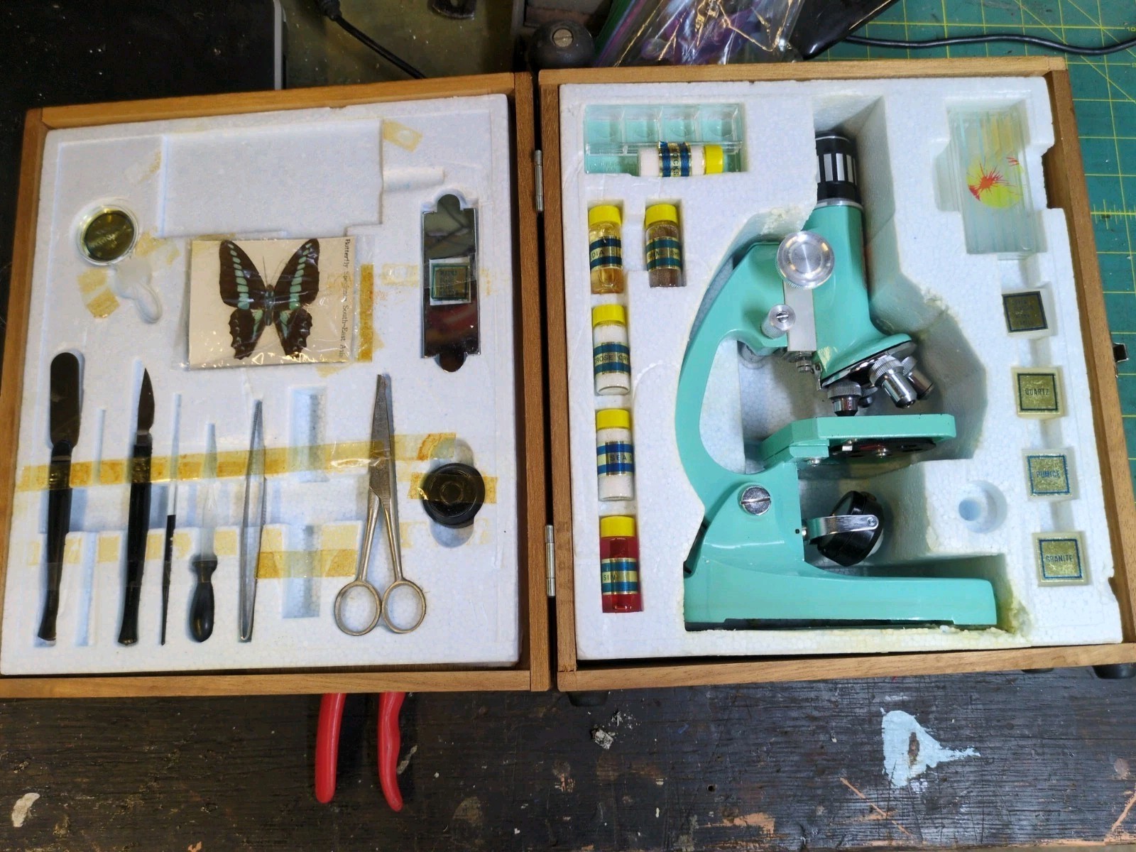 Tasco Deluxe Microscope and Case High Quality In Original Box
