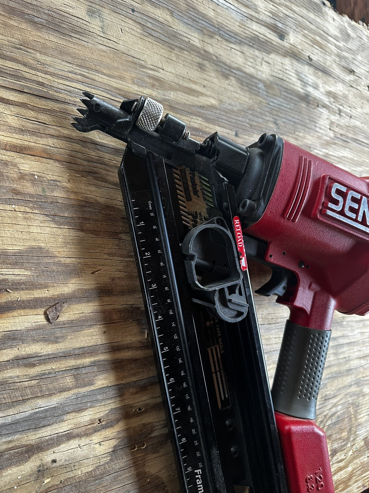 SENCO FramePro 701XP Clipped Head Framing Nailer 2H0133N