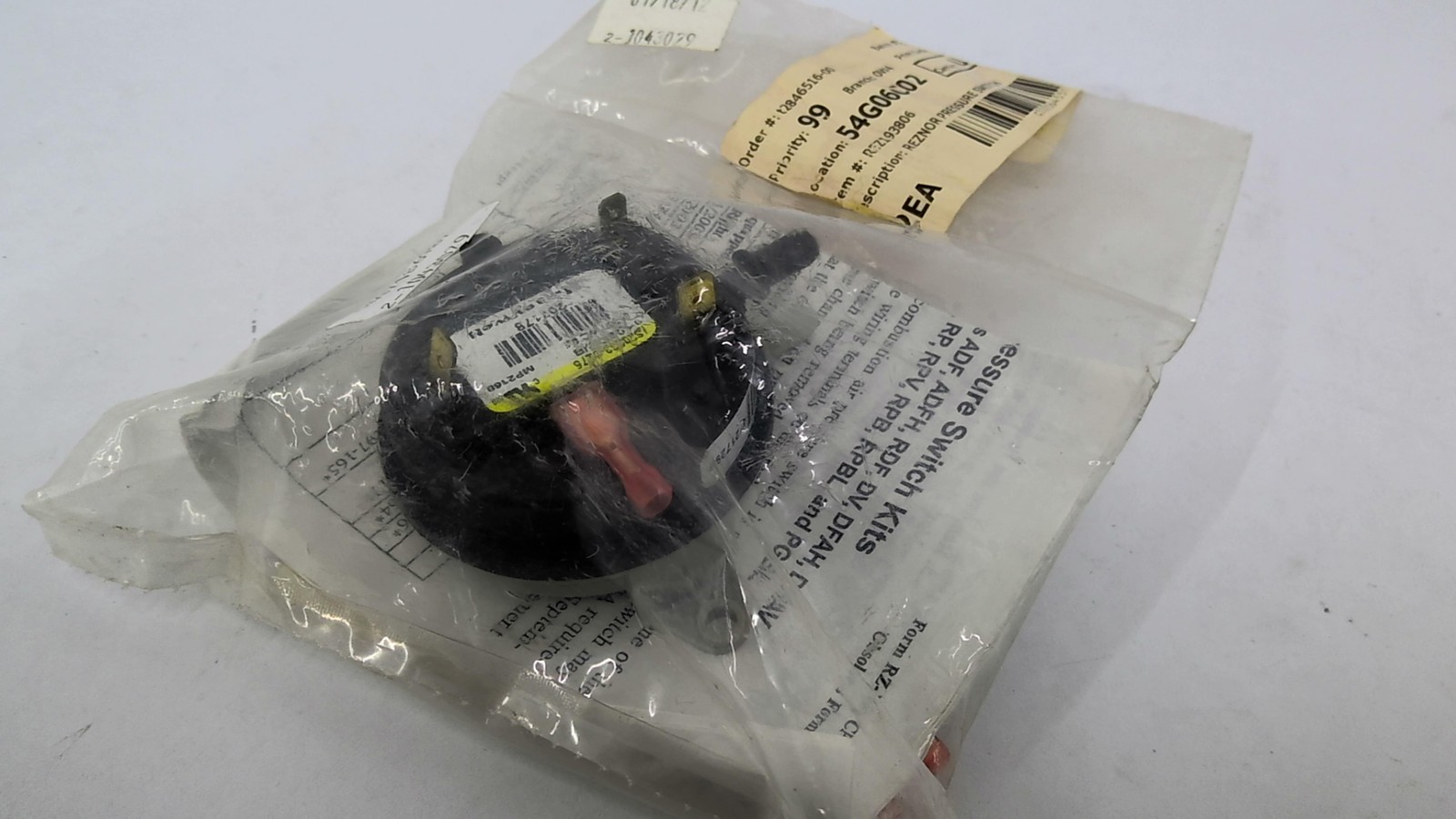 Reznor 193806 Pressure Switch Kit