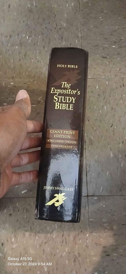 KJV The Expositor's Study Bible (Giant Print)