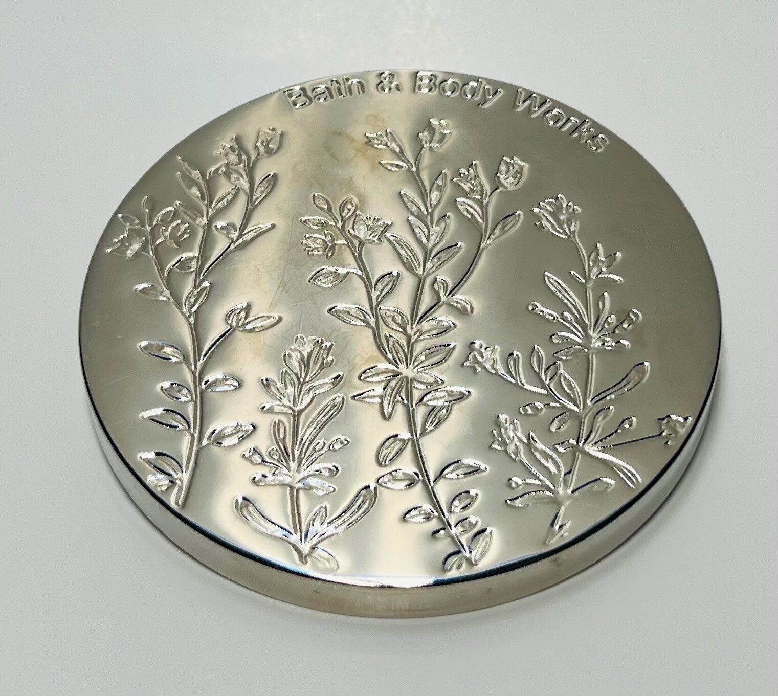 1 Bath & Body Works SILVER CHROME LEAFY VINE FLOWERS 3-Wick Candle Lid Cap Top