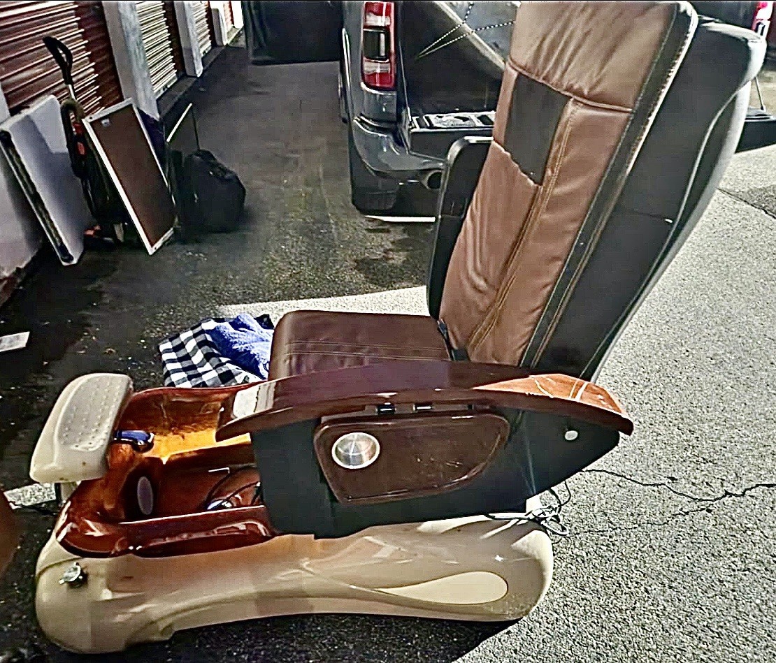 Salon Chair