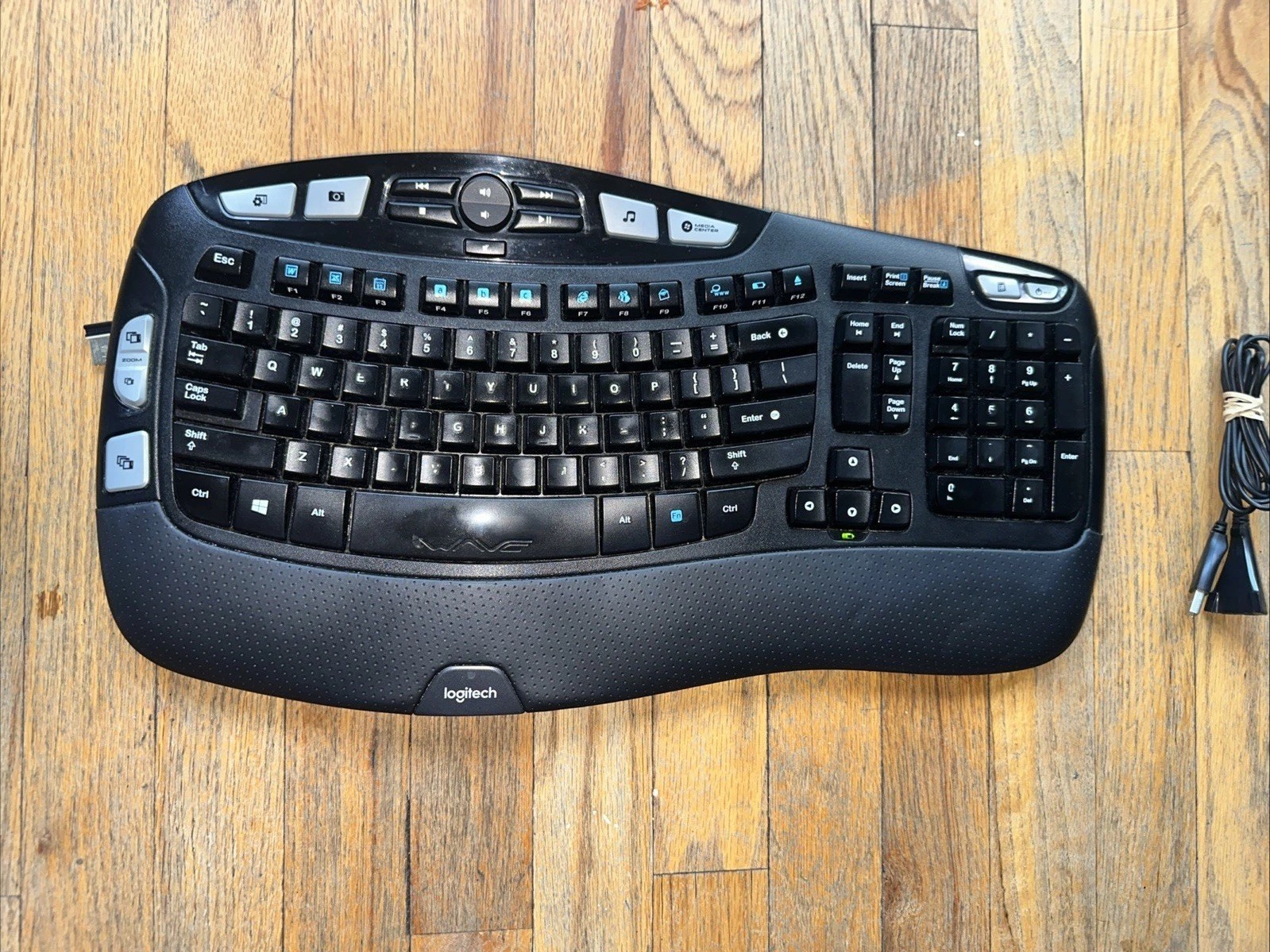 Logitech K350 Wireless Ergonomic Keyboard Wave Design Black USB PC W/ Receiver