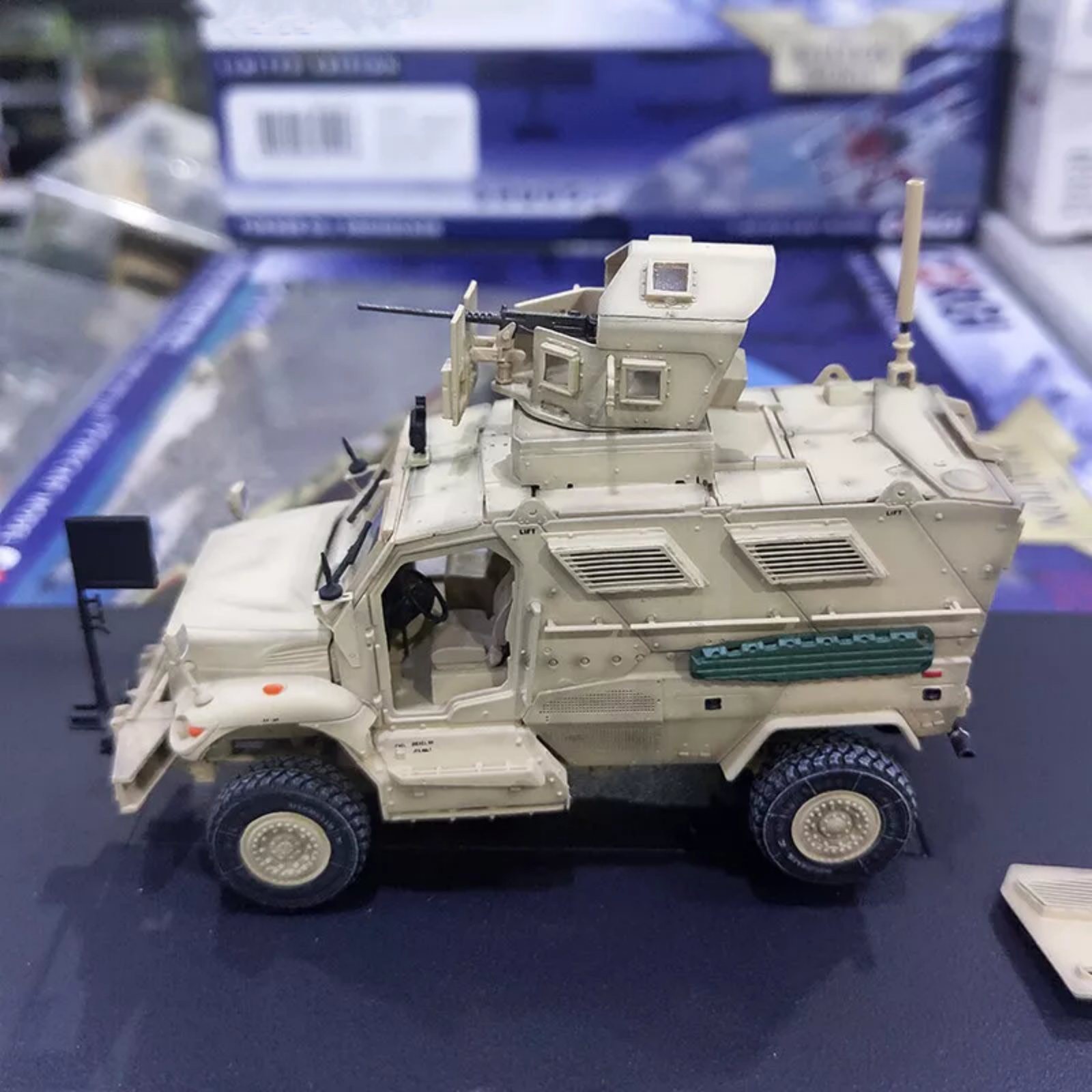 4.3in M1224 US MaxxPro Mine Resistant Anti Ambush Vehicle Finished Model Toy Set