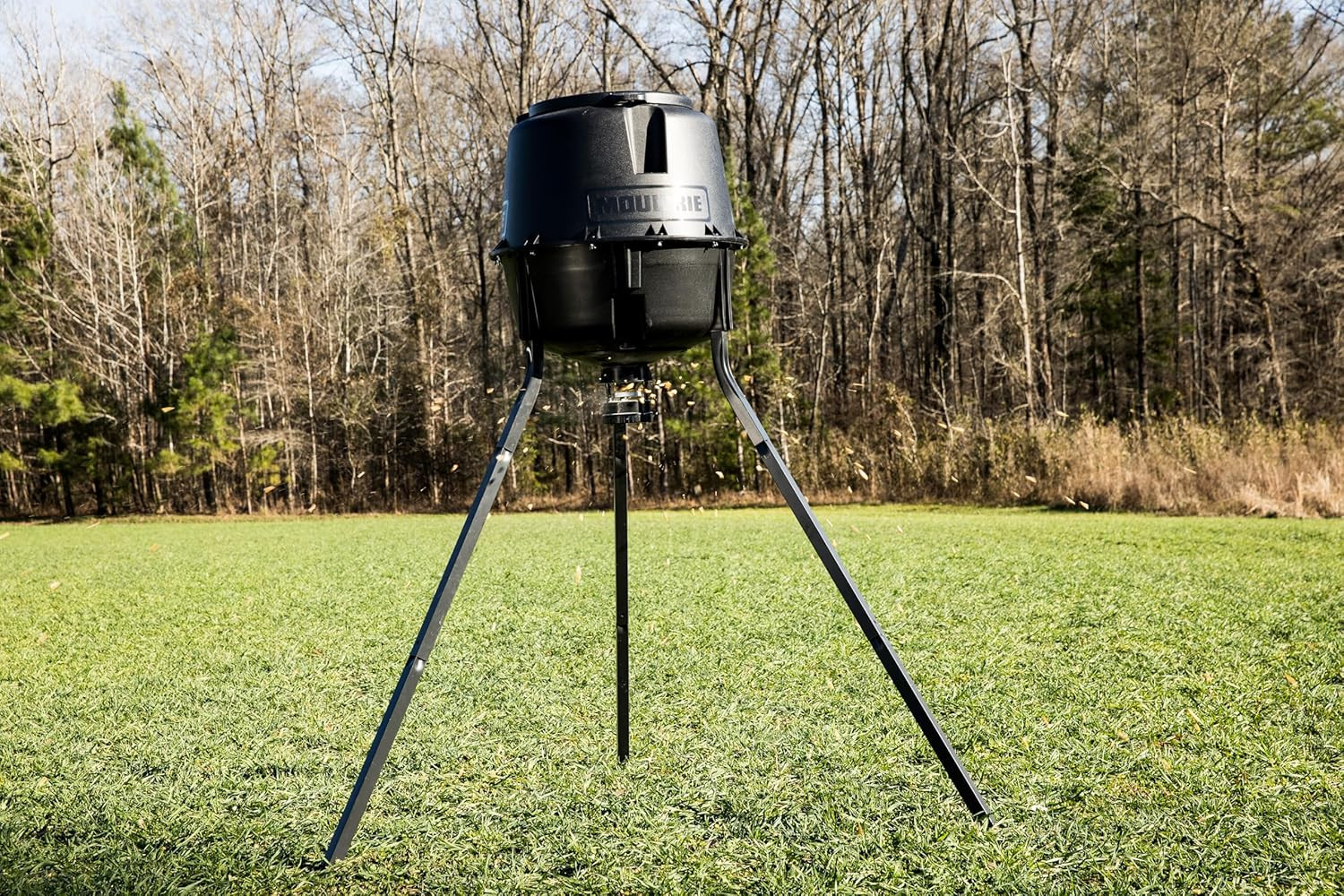 Deer Feeder Standard - 30-Gallon - Quick-Lock Hopper System - Digital Timer ...