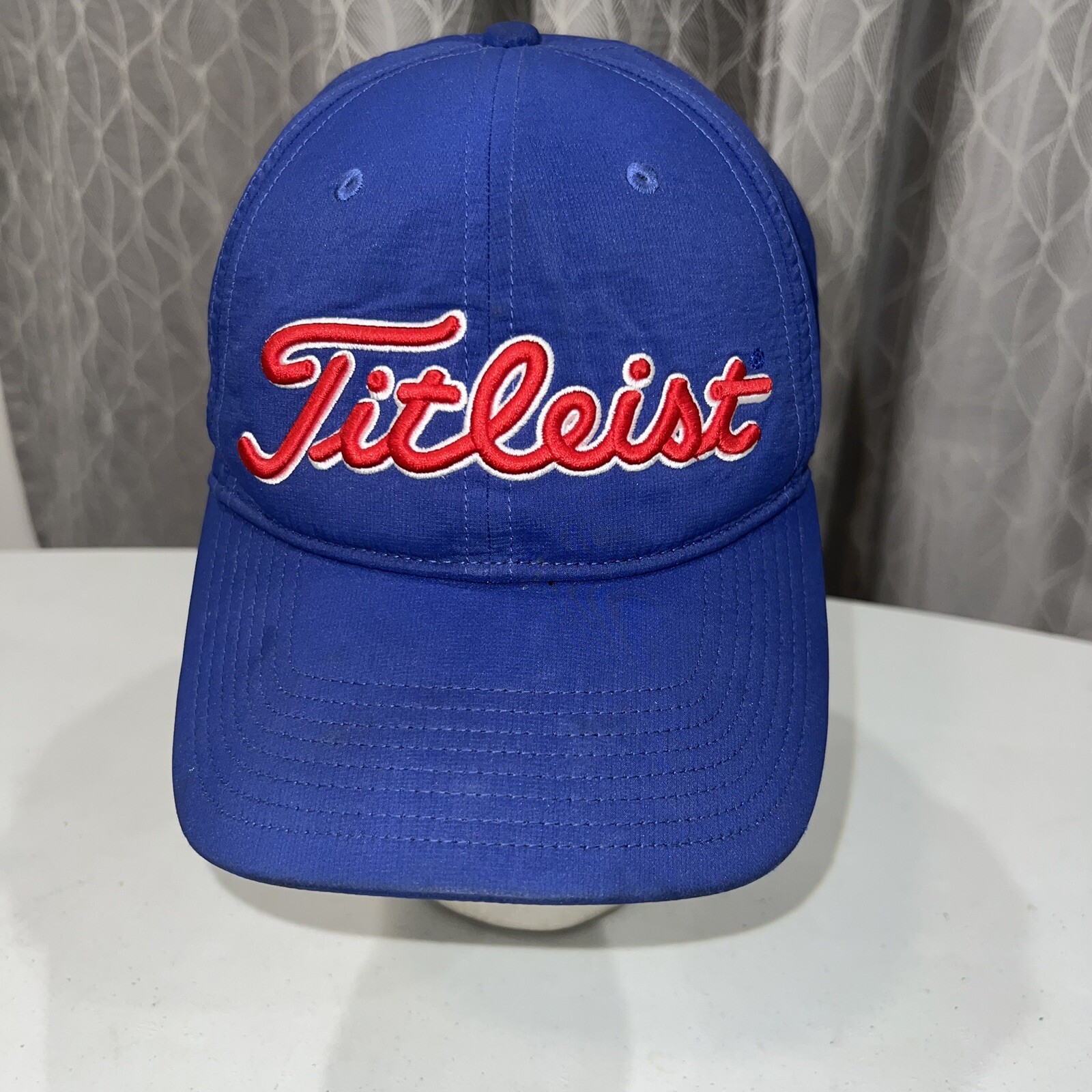 Chicago Cubs C and Titleist in Red Script on Royal Blue Hat Cap Snapback EUC