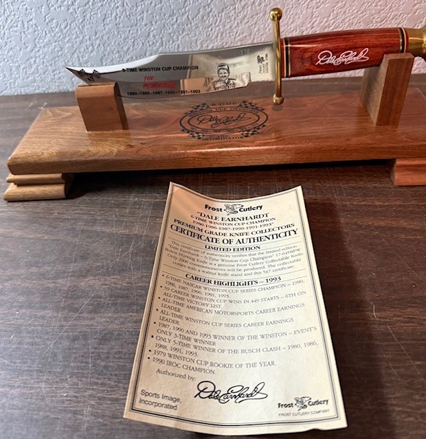 Dale Earnhardt Frost Cutlery #1376 the Intimidator Bowie Knife w/ Stand Champion