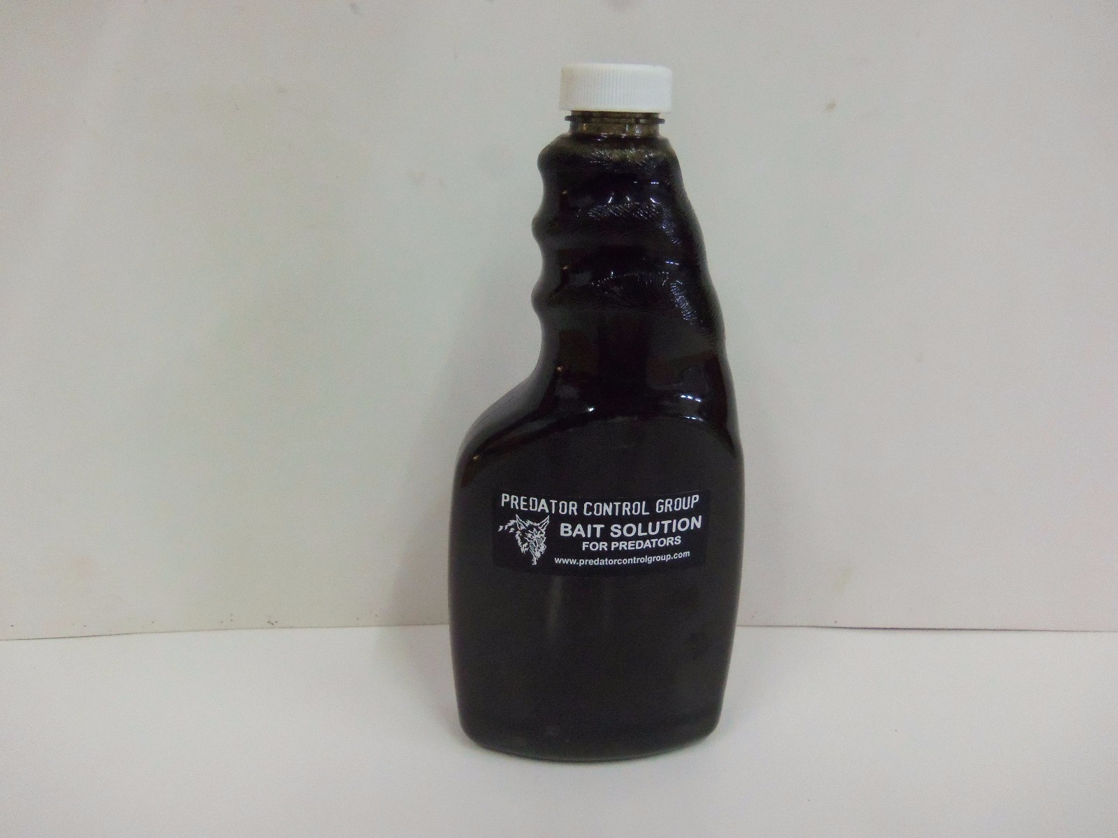 Predator Control Group "BAIT SOLUTION" 16 Oz Clint Locklear Lure Coyote PCG Trap