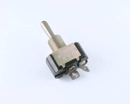 1x MS35058-28 Cutler-Hammer Eaton Toggle Switch SPST 8811K18