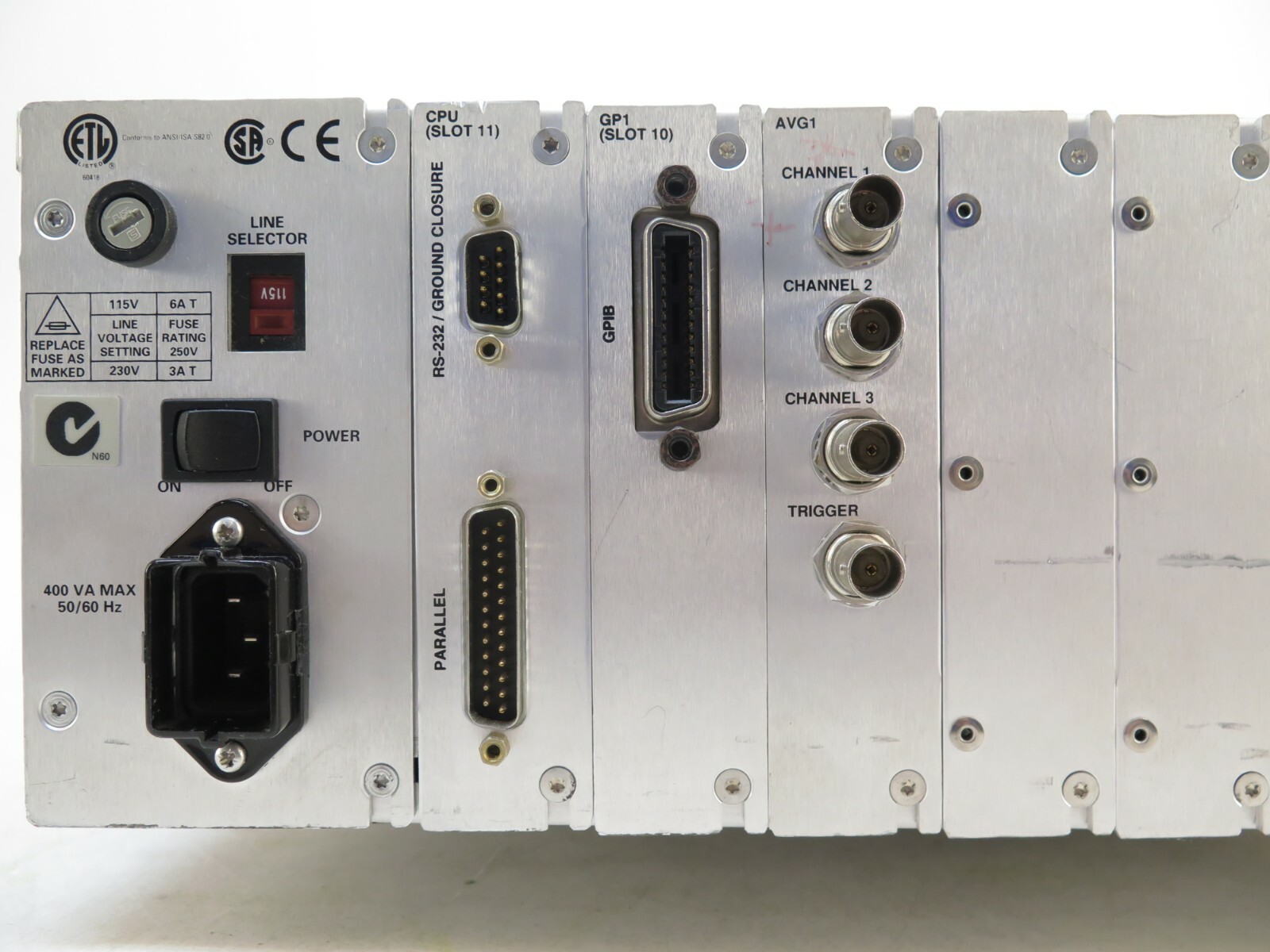 Tektronix TG2000 VIDEO GENERATOR With Modules: CPU, GP1, AVG1, BG1, Clock