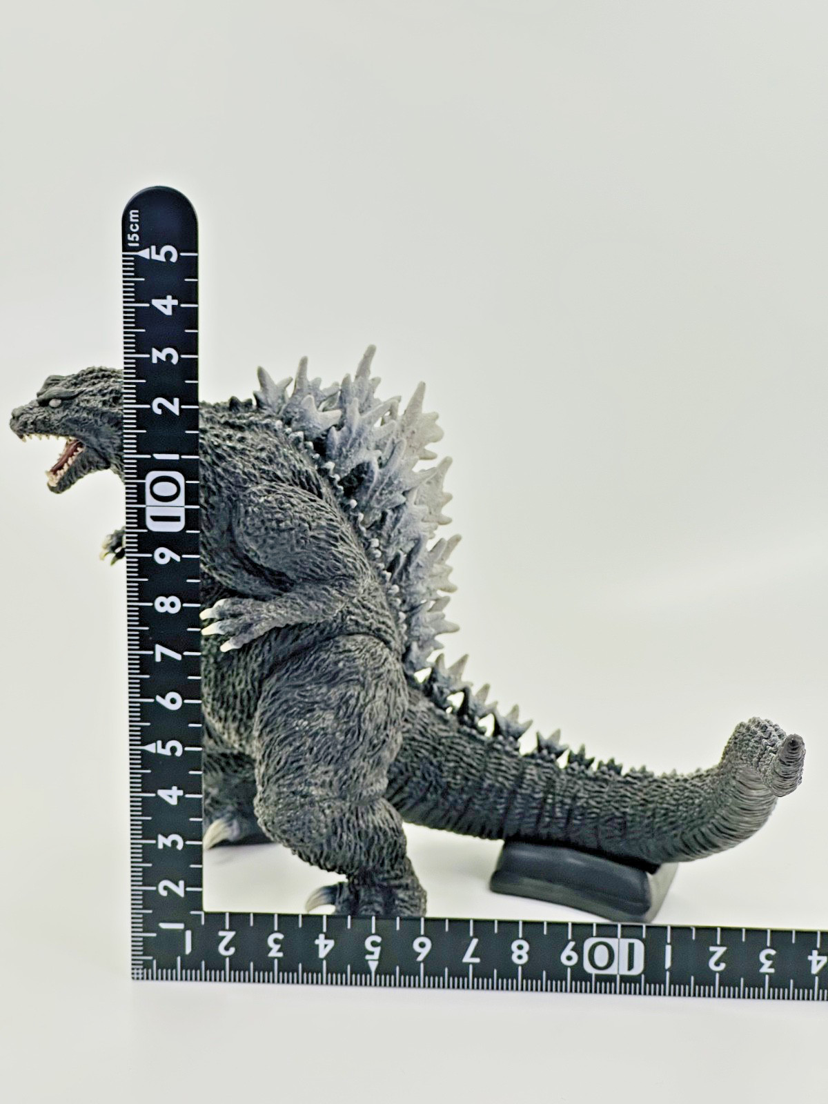Godzilla 2001 GMK Banpresto Monsters Roar Attack Figure w/ Box Japan