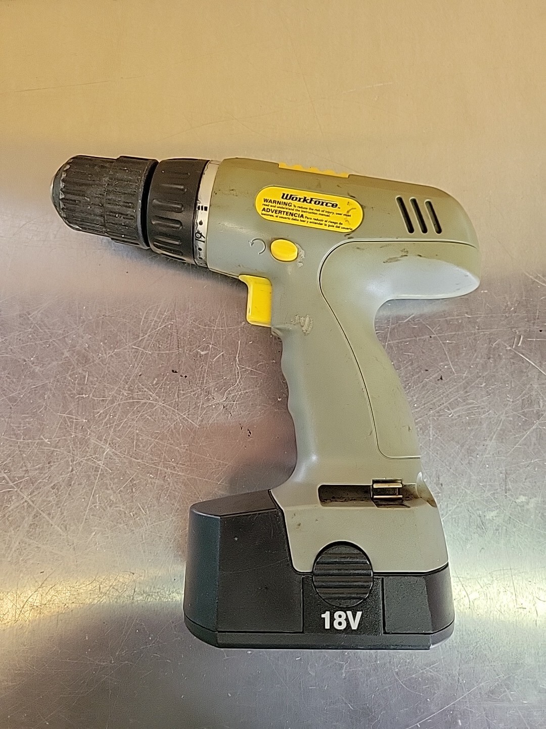 Workforce 18v Cordless Drill And 18v Battery Included P10001 Used