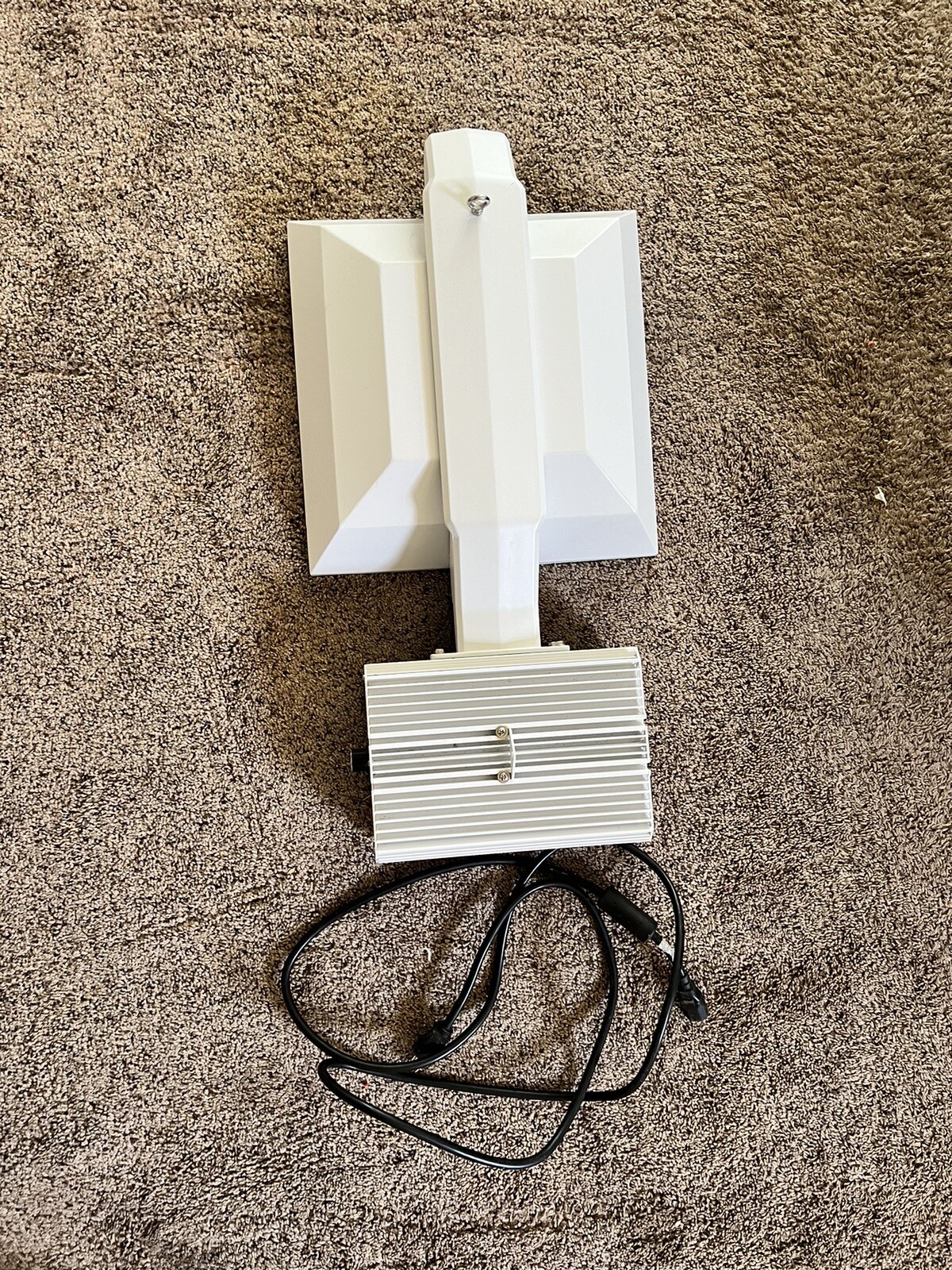 Luxx Lighting Double Ended 1000 Watt HPS Grow Light Fixtures. 240volts