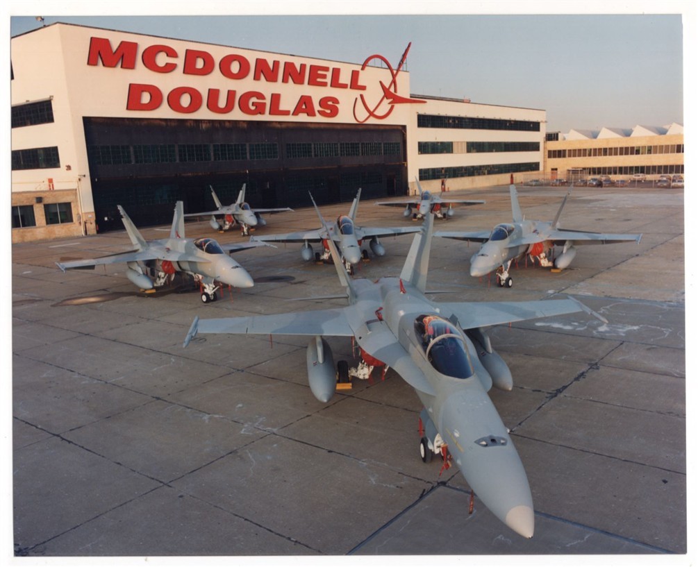 1992 McDonnell Douglas F/A-18 Hornet at St. Louis Plant 8x10 Original Photo
