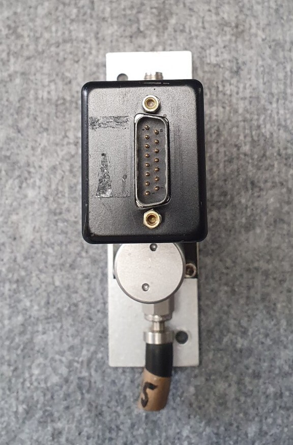 BROOKS INSTRUMENT 5850S / BC1HA1AB2BA1B1 SMART MASS FLOW