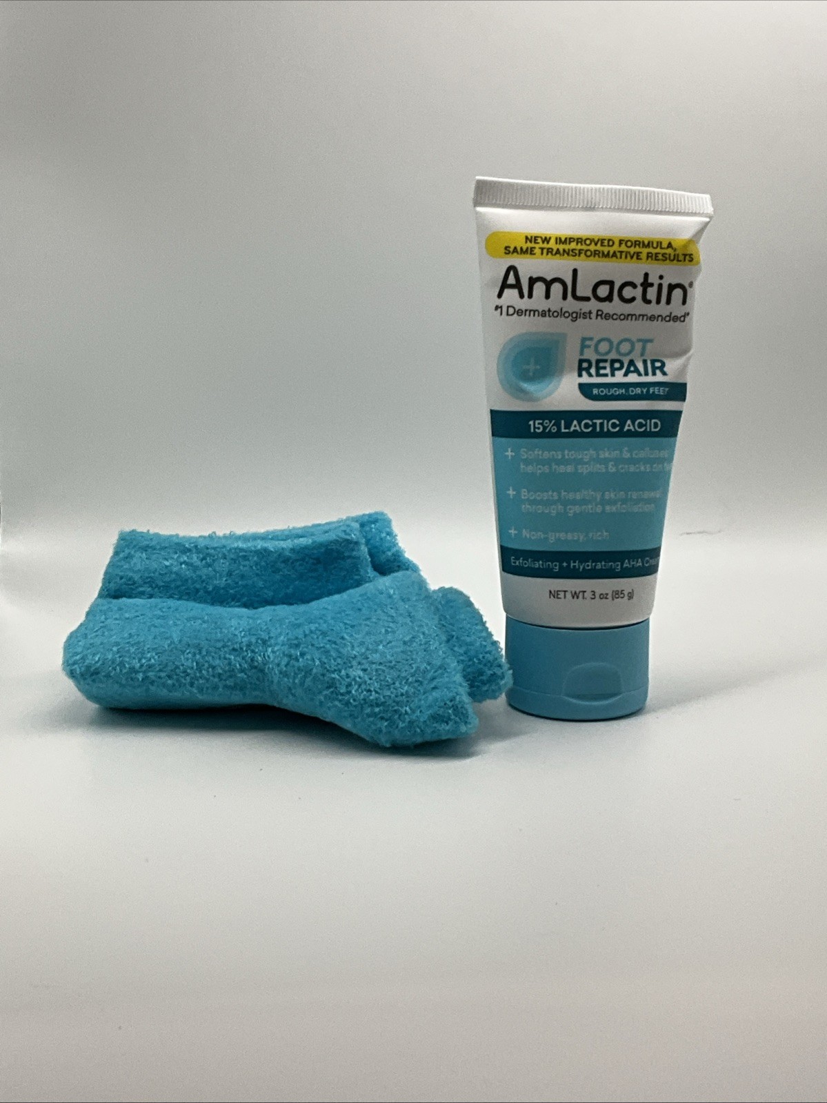 AmLactin Foot Repair Cream Therapy, 3 oz and One Pair Moisturizing Heel...