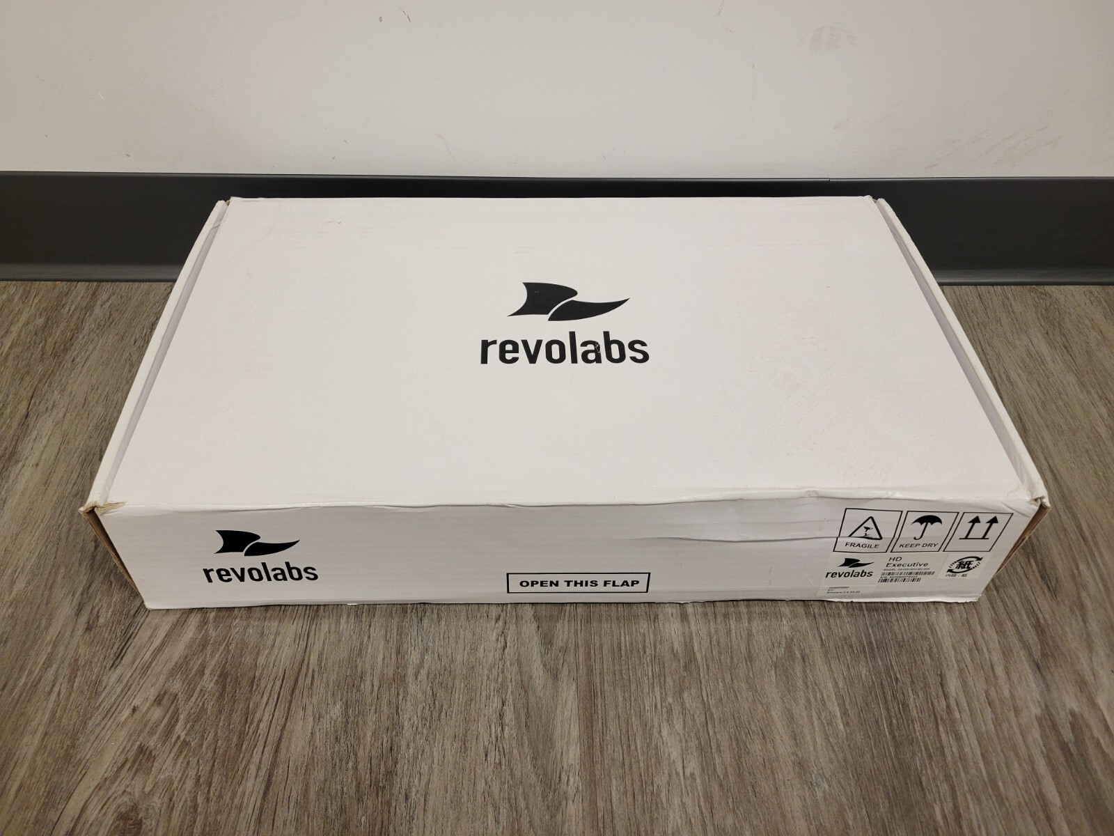 *NEW/OPEN* Revolabs Executive HD Wireless Microphone System 03-HDVENUEU-NM
