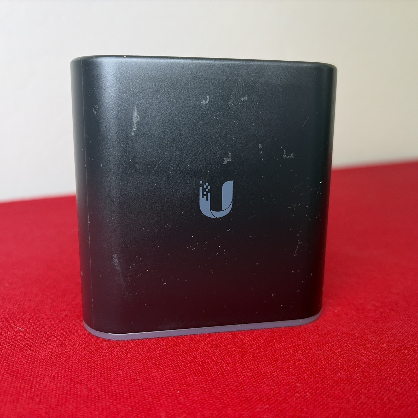 Ubiquiti airCube AC ACB-AC-US Wireless Router PoE Access Point / No AC Adapter
