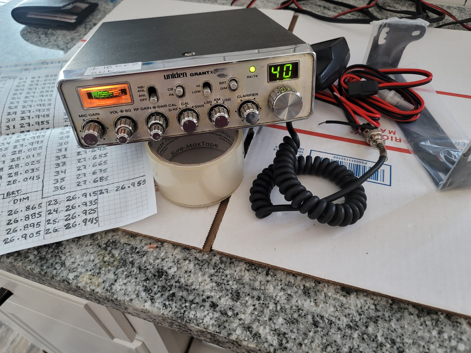 CB RADIO UNIDEN GRANT XL AM SSB LOOK