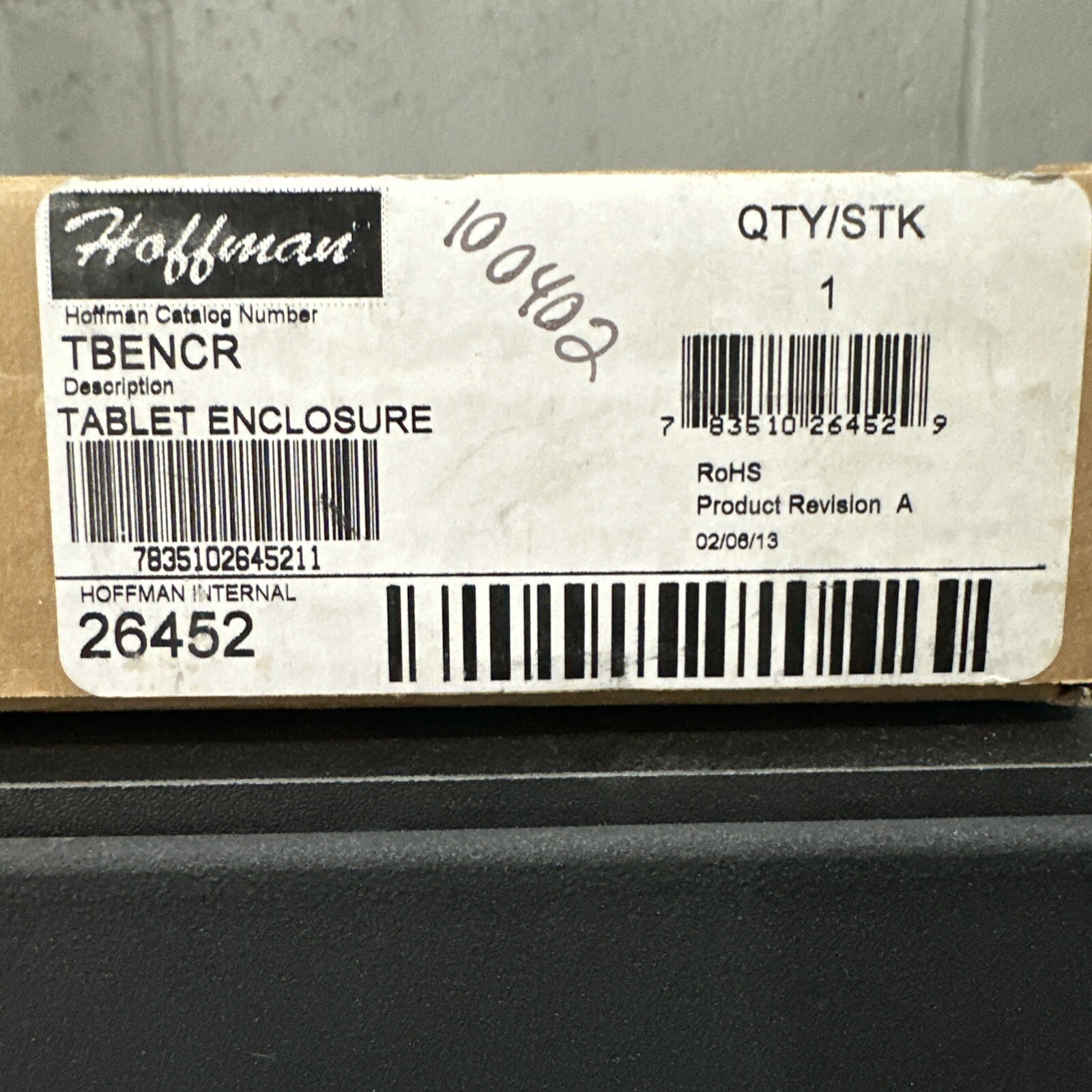 Hoffman TBENCR Tablet Enclosure with Lock, Size/Dims: 9.13x12.63x0.88, Material:
