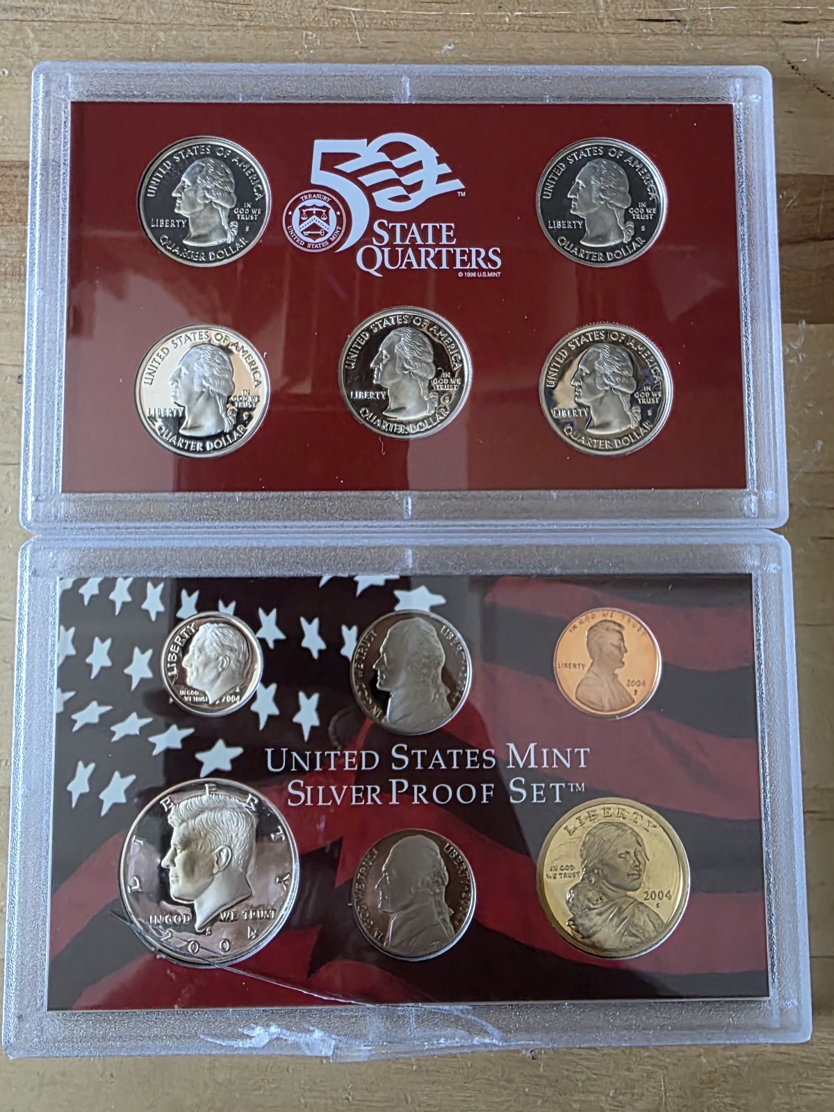 2004 United States Mint Silver Proof Set with box and COA (Cracked Case)