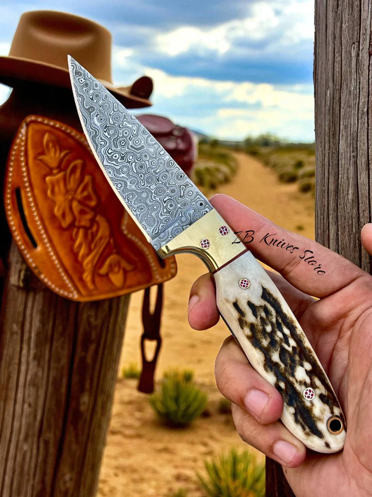 Handmade Damascus Steel Cowboy Knife: Antler Handle, Leather Sheath