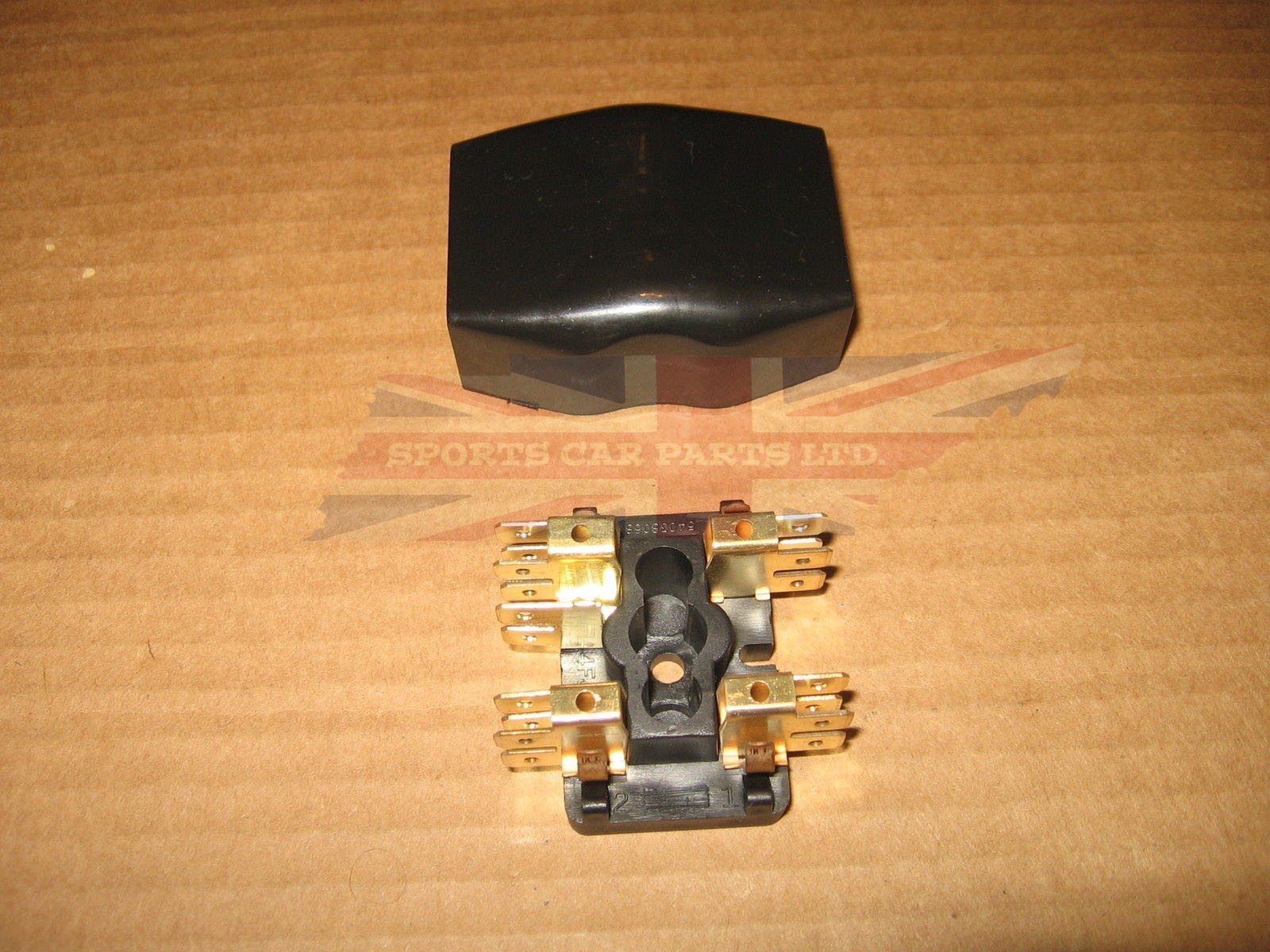 New Fuse Box w Cover for 1963-1969 MGB Austin Healey 3000 BJ8 Triumph TR4 TR4A